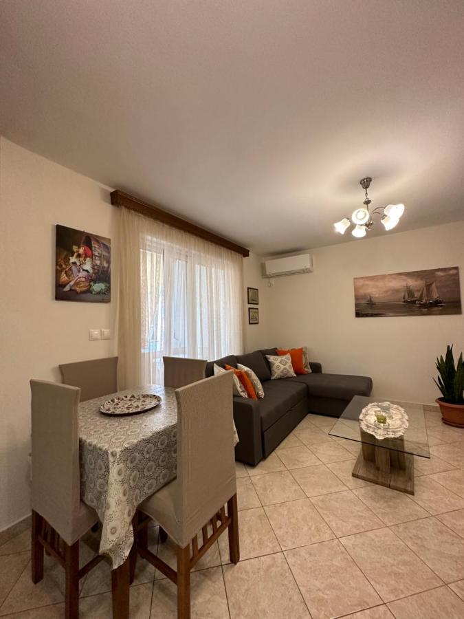 B&S Saranda Apartment Buitenkant foto