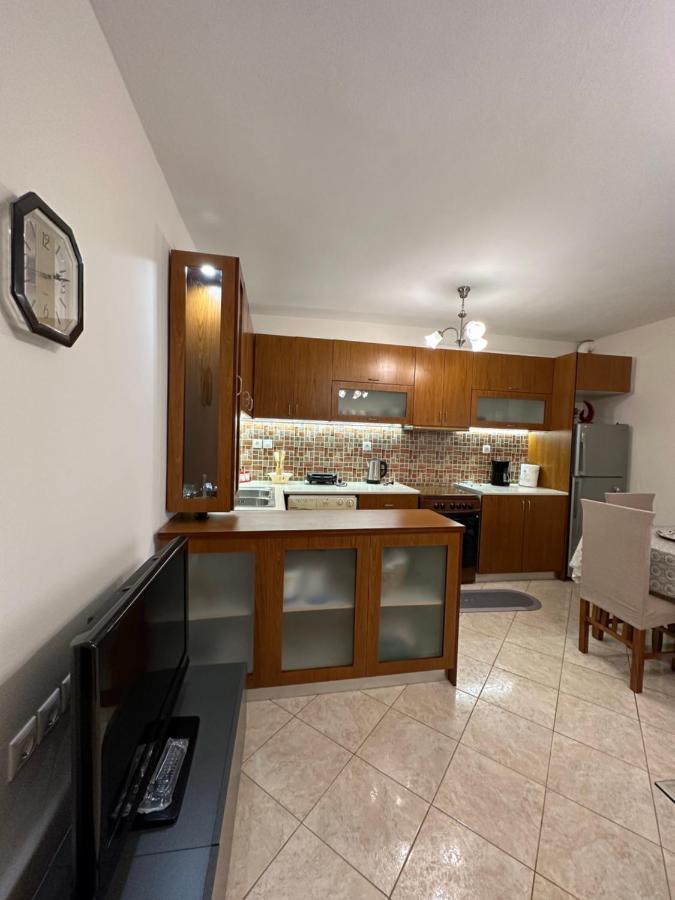 B&S Saranda Apartment Buitenkant foto