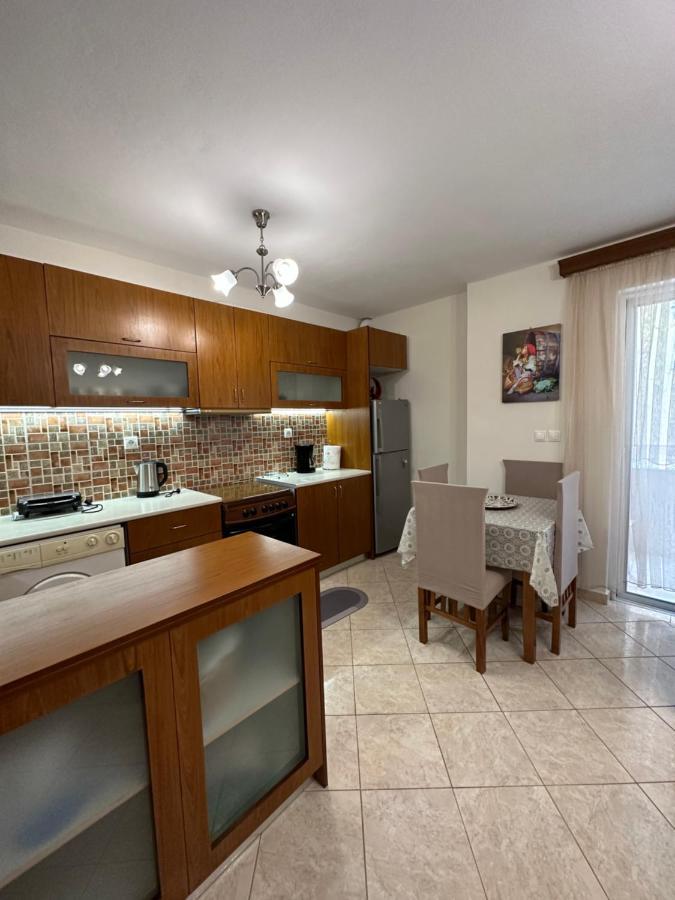 B&S Saranda Apartment Buitenkant foto
