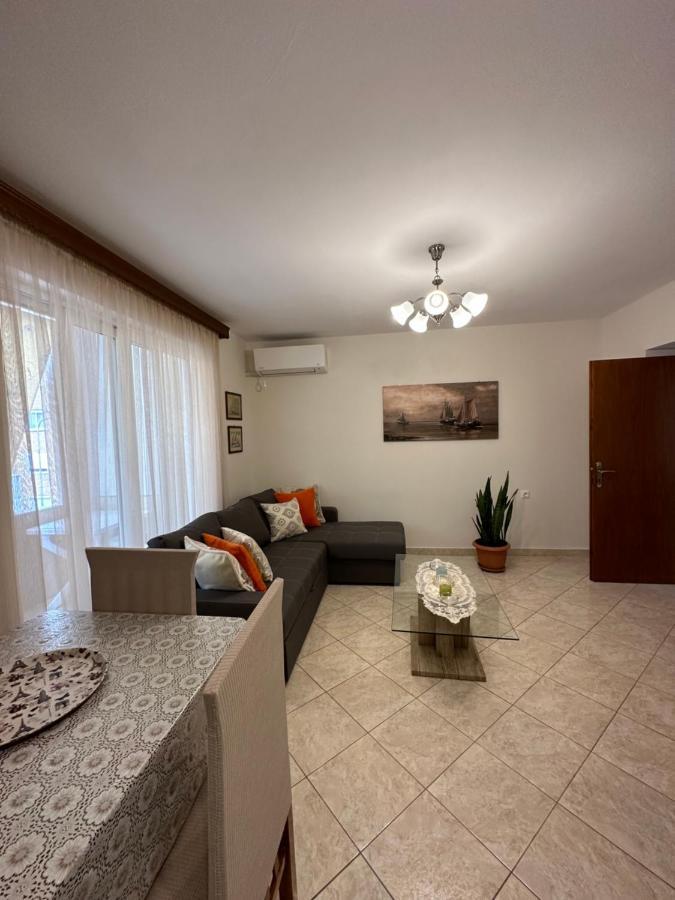 B&S Saranda Apartment Buitenkant foto
