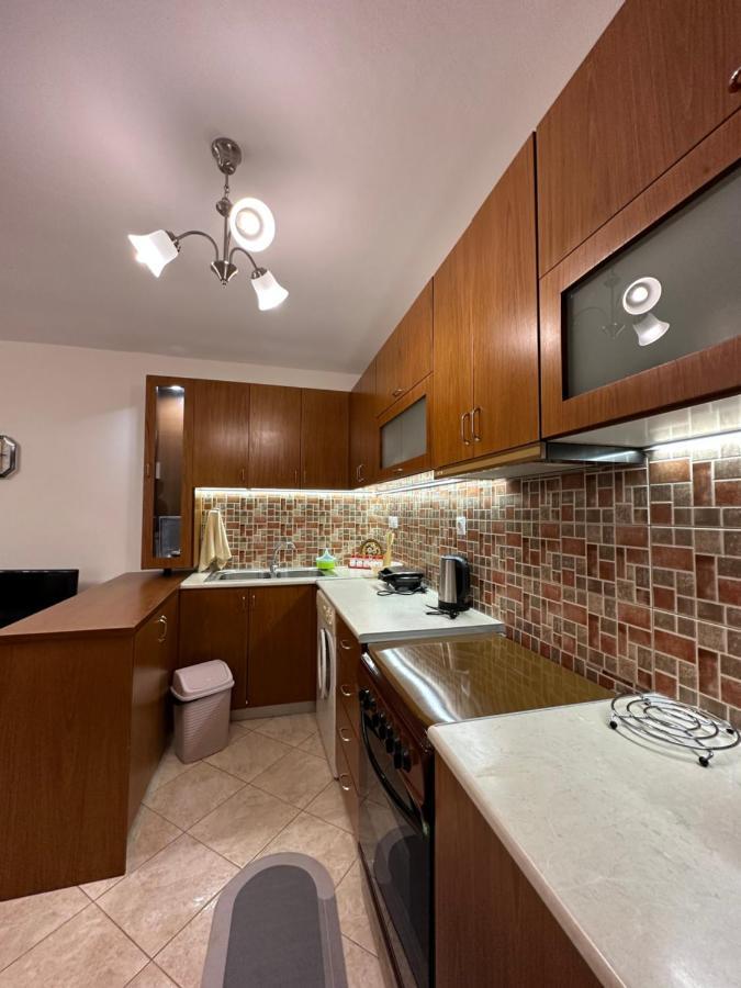 B&S Saranda Apartment Buitenkant foto
