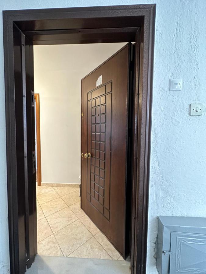 B&S Saranda Apartment Buitenkant foto