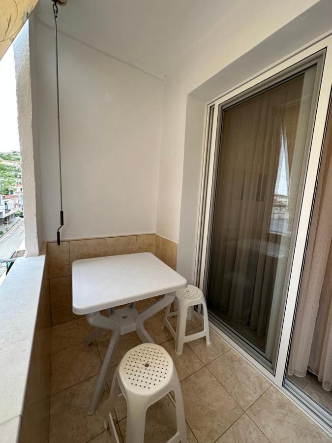 B&S Saranda Apartment Buitenkant foto